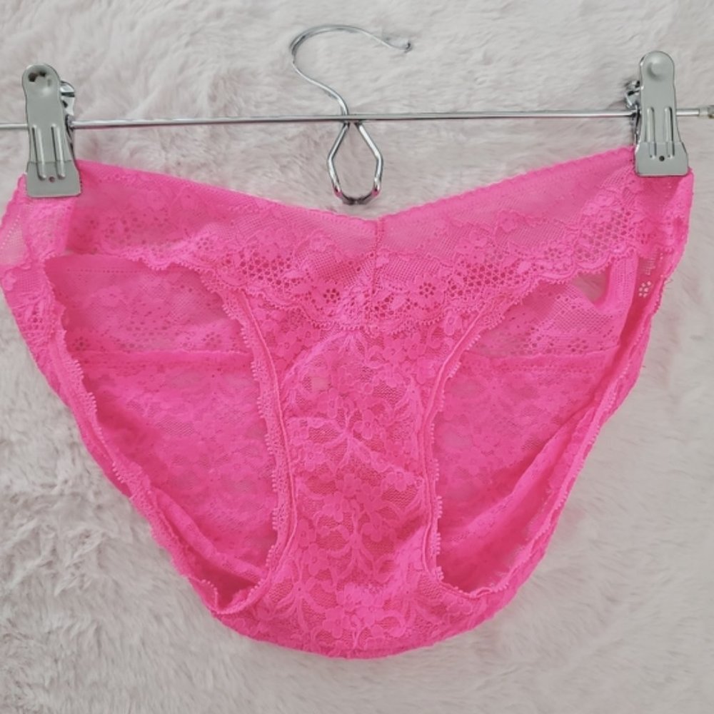 Aerie Lace Low Rise Cheeky Panty Limited Edition in Hot Pink